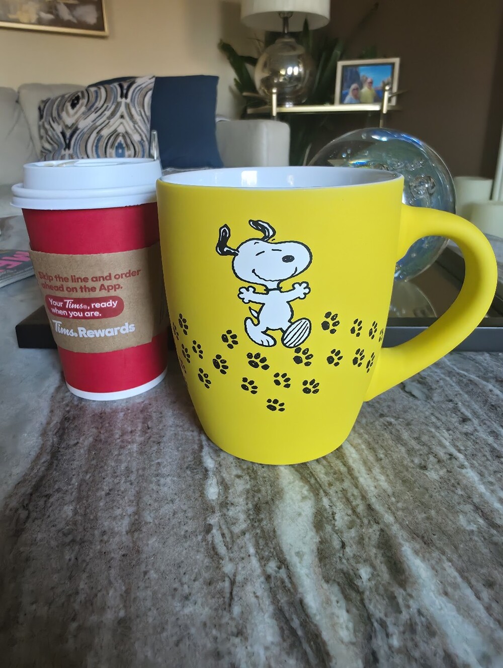 Satin soft-touch powder coated feel SNOOPY PEANUTS JUMBO COFFE CUP MUG.